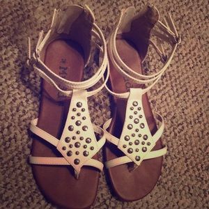 Kohls Sandals Juniors MUDD 7